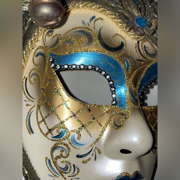Teal and gold jester face mask - Picture 3 of 8